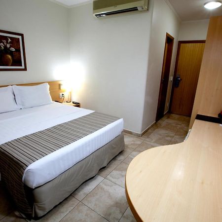 Oitis Hotel Goiânia Room photo